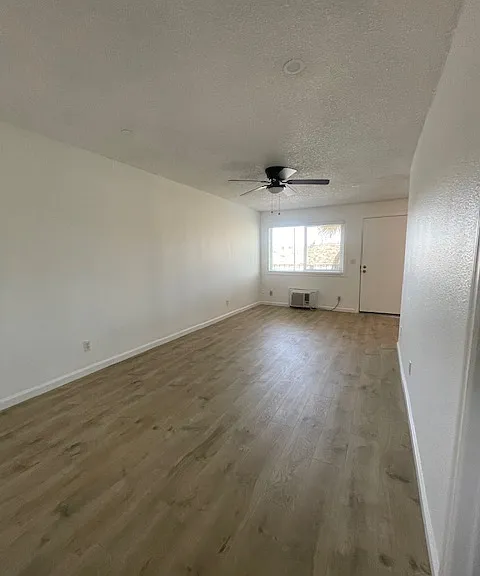 Genesis Apartments — Photo 44