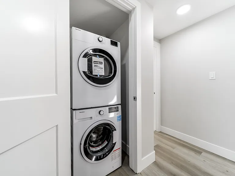 595 Black Stone Blvd #B — Photo 14