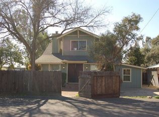1009 S Kaweah Ave, Exeter, CA 93221