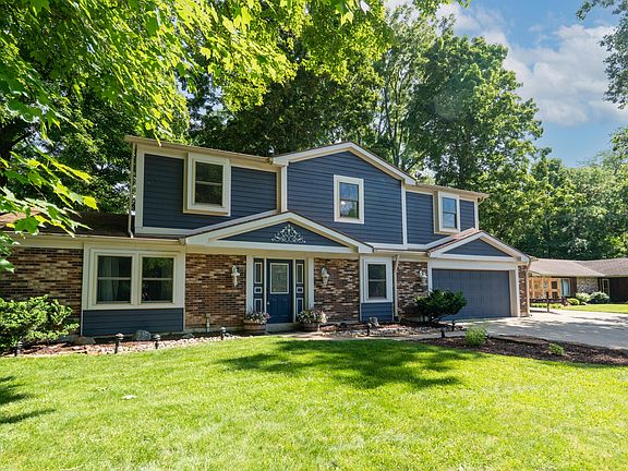 2nd image of 2471 Beechknoll Point