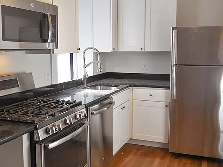 40 Cedar St #1L — Photo 2