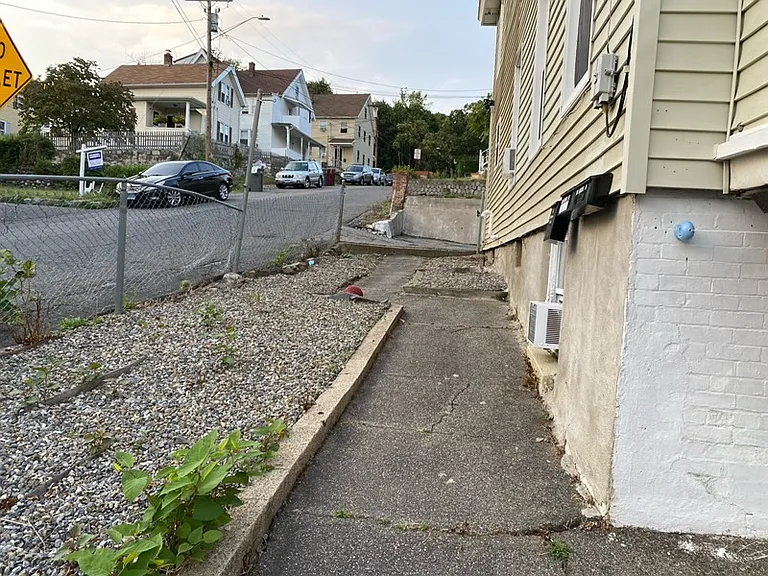 64 Anderson St #1 — Photo 9