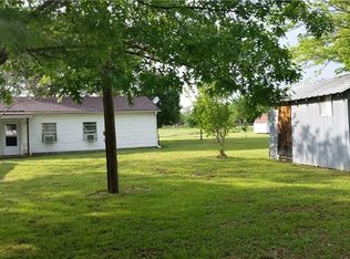 961 Edd Rd, Dallas, TX 75253