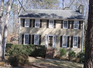 4142 Mabry Rd NE, Roswell, GA 30075