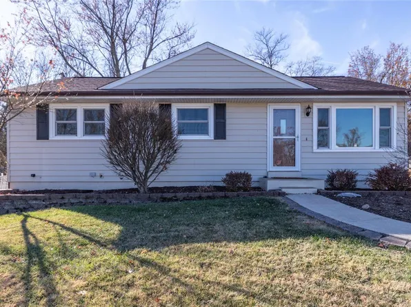 10455 Dandridge Dr, Saint Louis, MO 63123