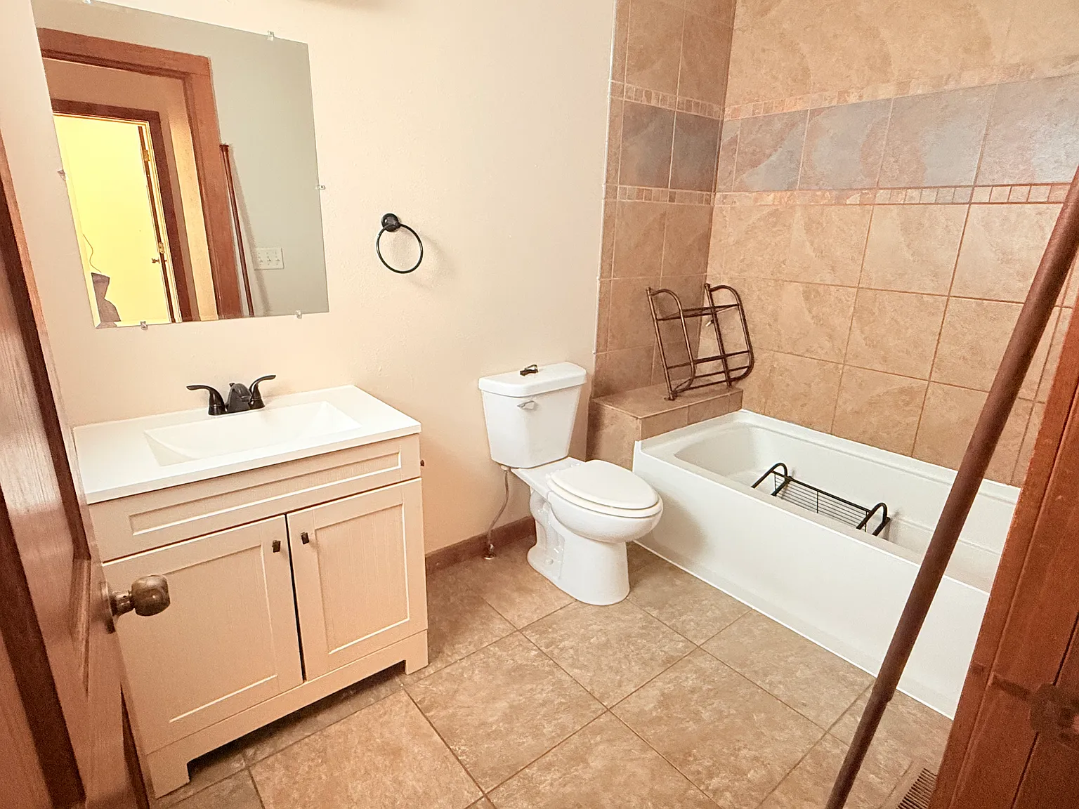 3 bed, 1450 sqft, $1,700 — Photo 4