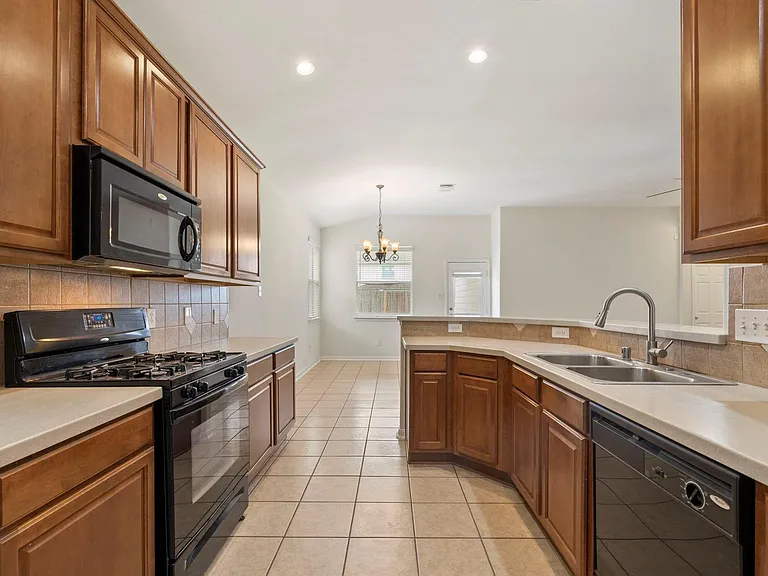 31719 Cattail Park Ct — Photo 10