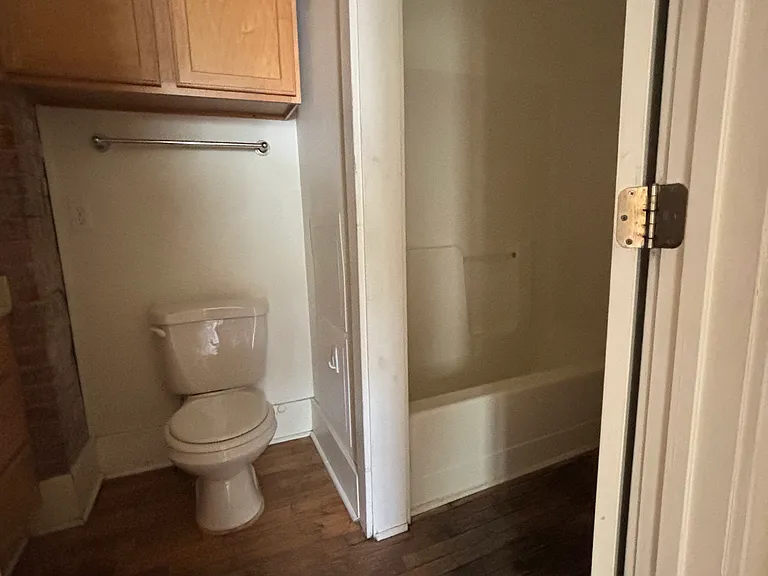 816 Washington St #1 — Photo 7