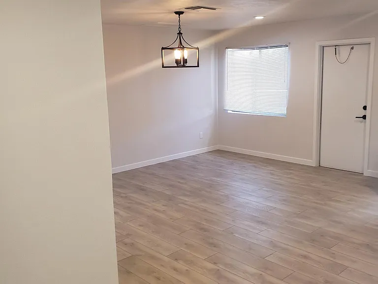7308 E Sheridan St — Photo 9