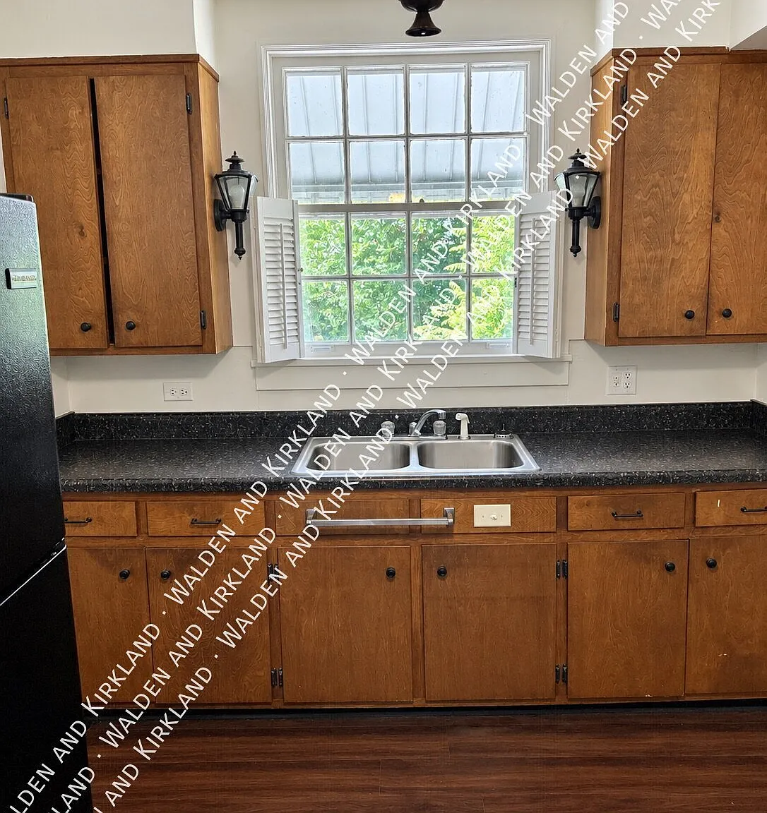 Charming 3Bedroom Apartment in a Serene Area Only $975/Month — Photo 4