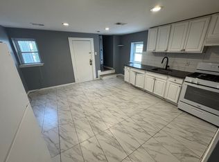 51 Parkhurst St #2B, Newark, NJ 07114