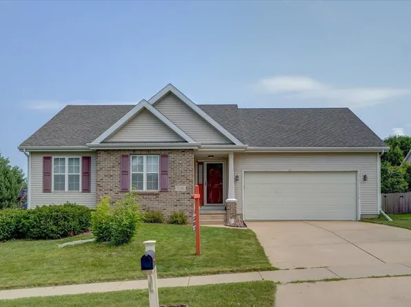 5310 Hazelcrest Dr, Madison, WI 53704