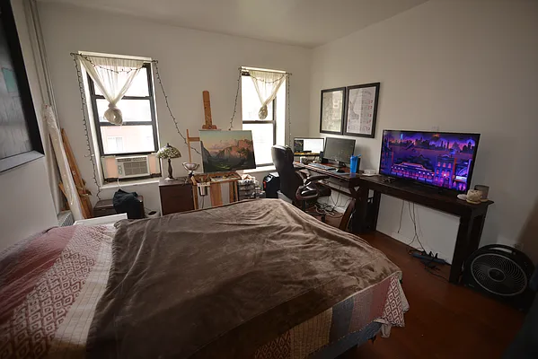 Rented by Voro, LLC | media 24