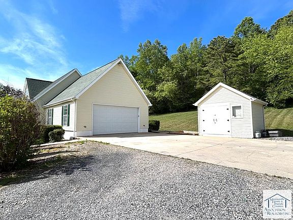 2nd image of 1297 Animal Clinic Rd