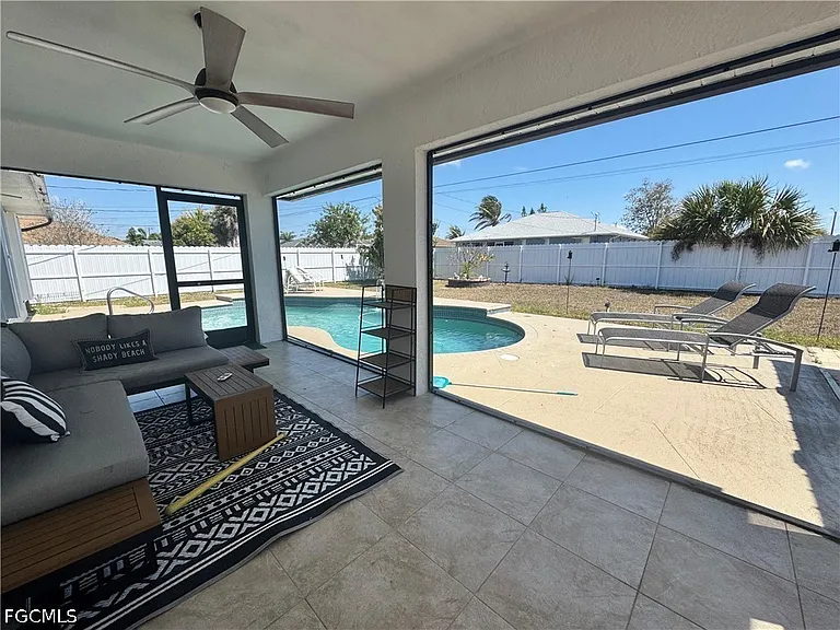 1319 SW 10th Pl — Photo 19