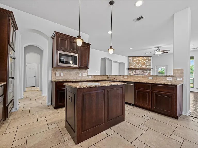 6726 Hathaway Ln — Photo 16