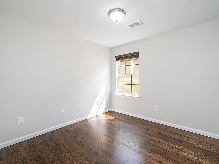 271.5 Grant Ave #2 — Photo 15