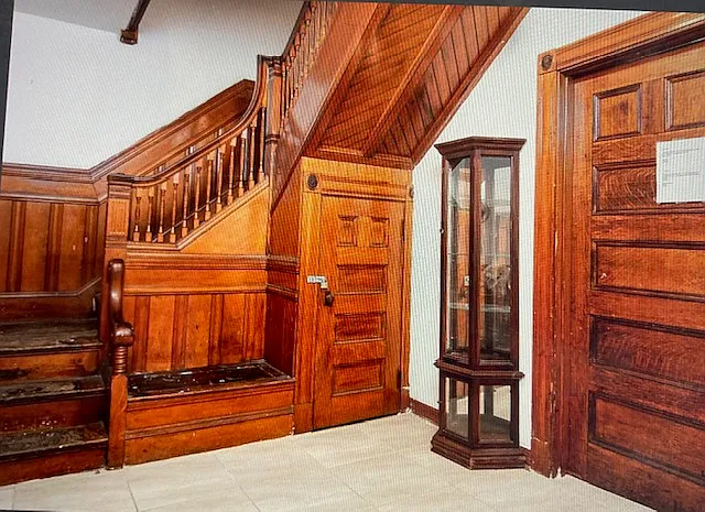 3 bed, 1100 sqft, $2,200 — Photo 3