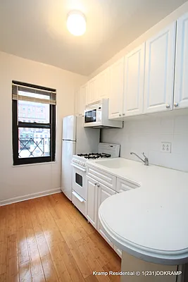 Rented by City Connections Realty | media 40