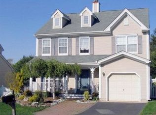 55 Providence Blvd, Kendall Park, NJ