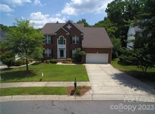 10819 Wilklee Dr, Charlotte, NC 28277