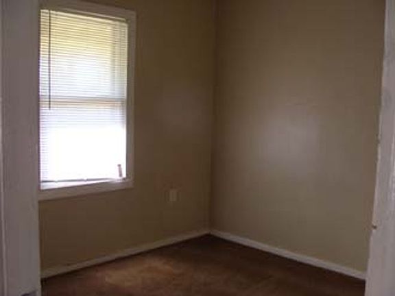 4th image of 1591 Zener St #D4