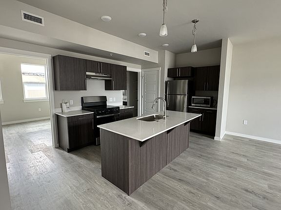 5th image of 532 N 44th St #102