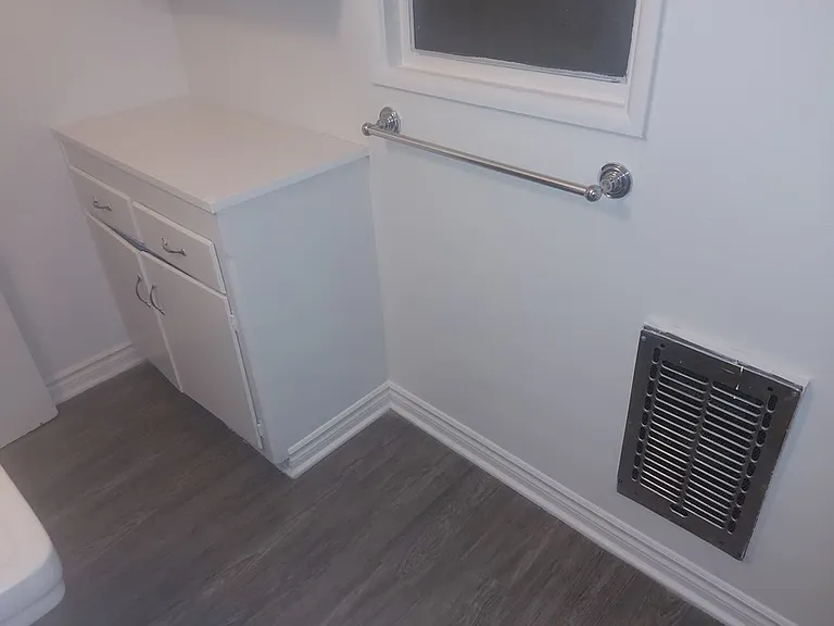 Jechezkel Singer 20th Street — Photo 17