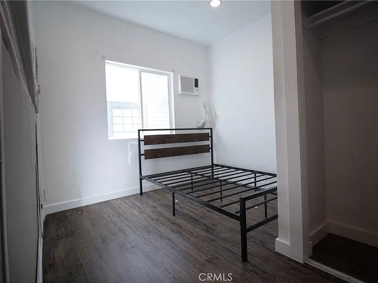 1411 S Burlington Ave #25 — Photo 4