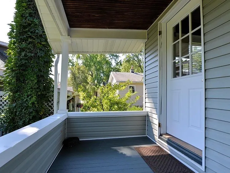 205 S Maple Ave — Photo 3