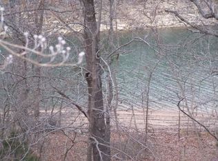 211 Lakeshore Rd, Eureka Springs, AR 72631