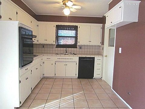 5th image of 2609 N Redmond Ave