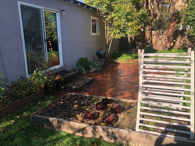 1114 Cypress Ln — Photo 13