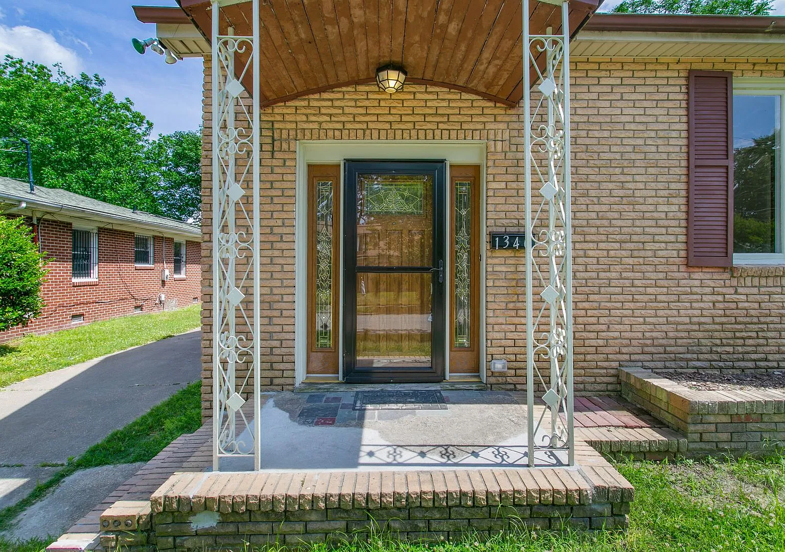 3-Bedroom Home with Bonus Space Near Newport News Shipyard — Photo 4