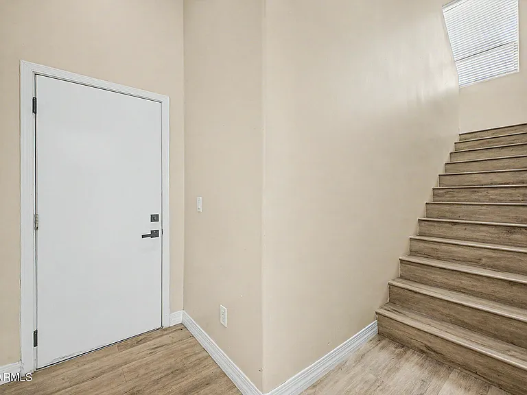 2311 E Colter St — Photo 61