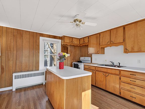 4th image of 36 Green St #2