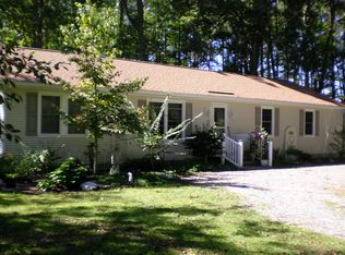293 Coxs Farm Rd, Weems, VA 22576