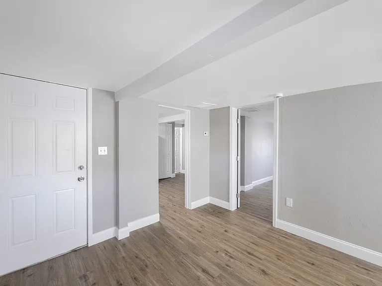 955 9th Ave S #A — Photo 1