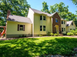 19 Mountain View Dr, Andover, NJ 07821