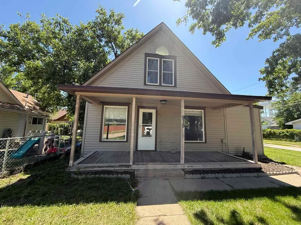 915-9151/2 N DEWEY ST, North Platte, NE 69101