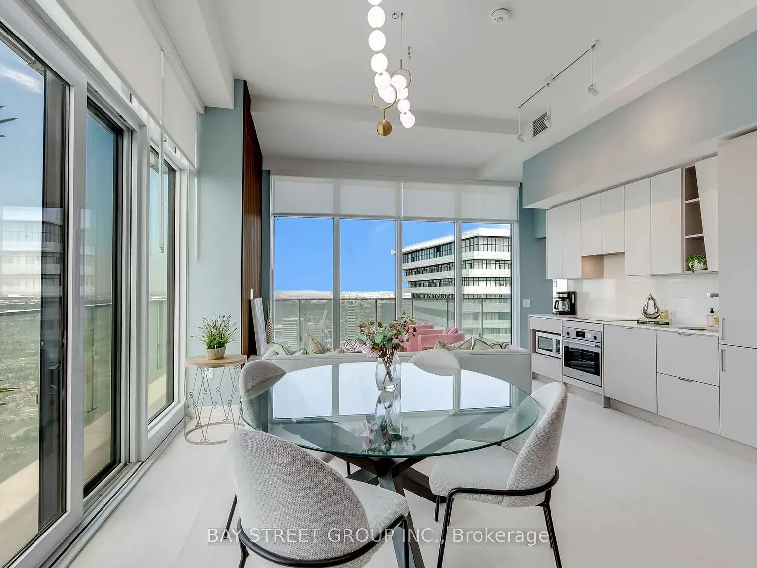 3 bed, $4,500 — Photo 4