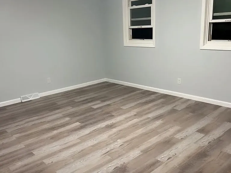 113 E Summerset Ln #2 — Photo 4
