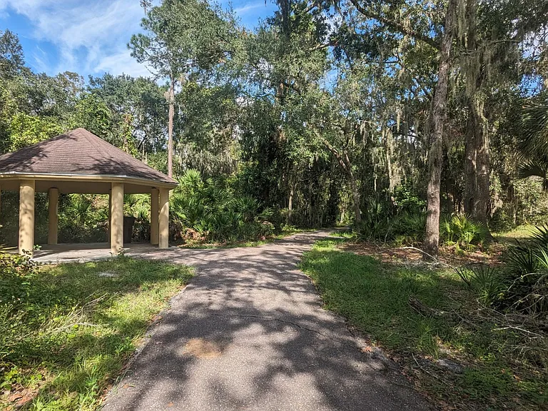 5320 Sagecrest Dr — Photo 44