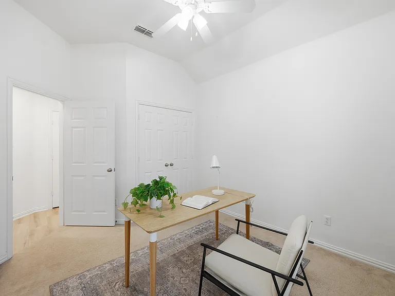 15921 Twin Cove Dr — Photo 30