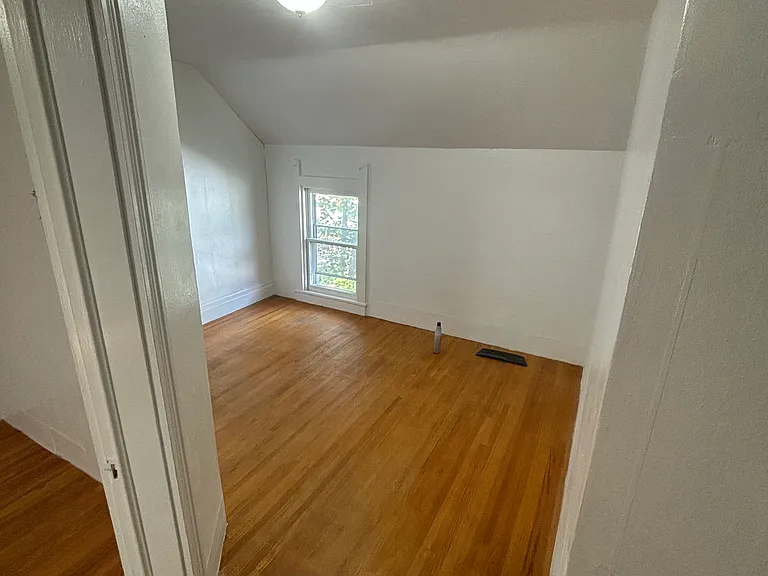 15 Walnut St #2 — Photo 7