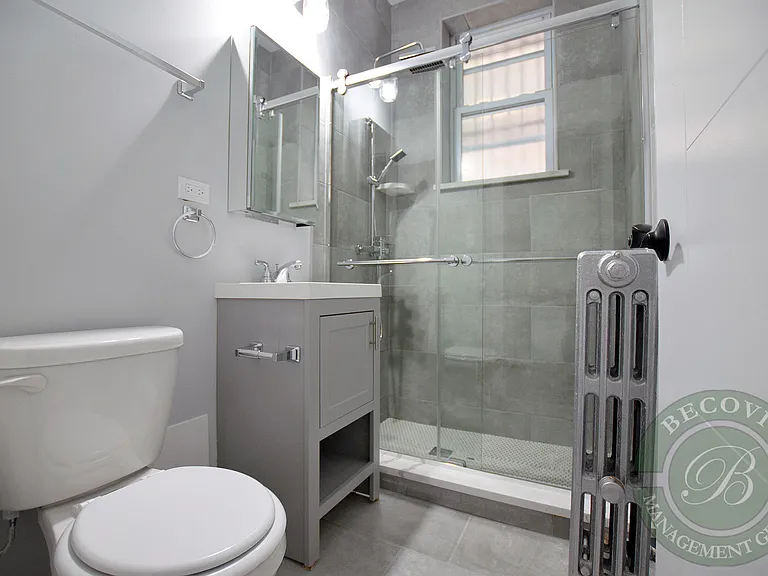 The 1521 Sherwin — Photo 8