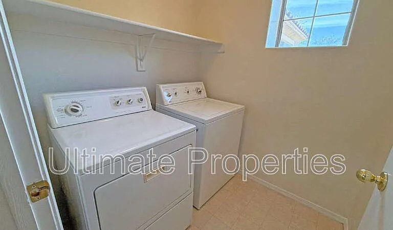 7324 W Globe Ave — Photo 17