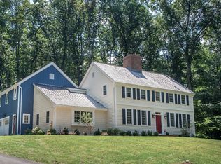 9 Red Oak Row, Chester, NJ 07930