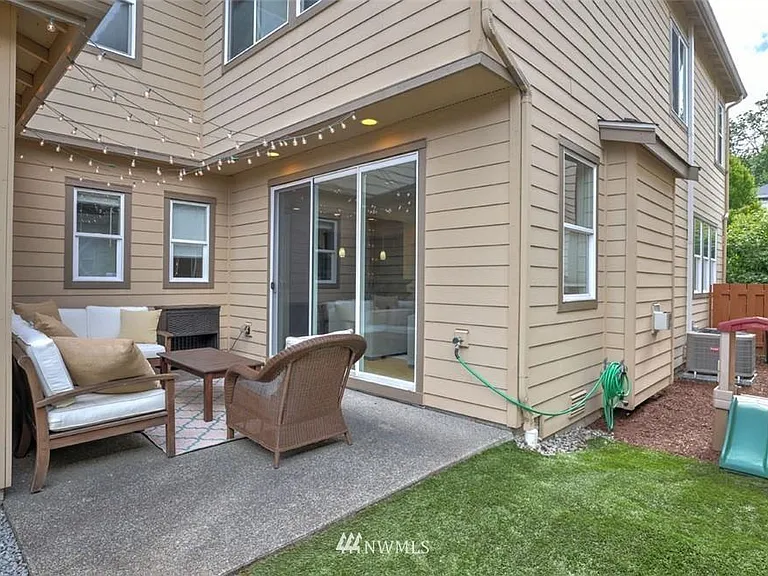 1660 NE Falls Dr — Photo 30