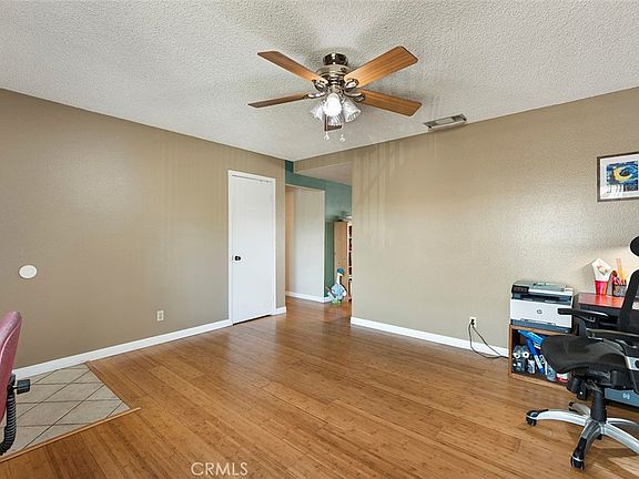 4th image of 26344 Spaniel Ln